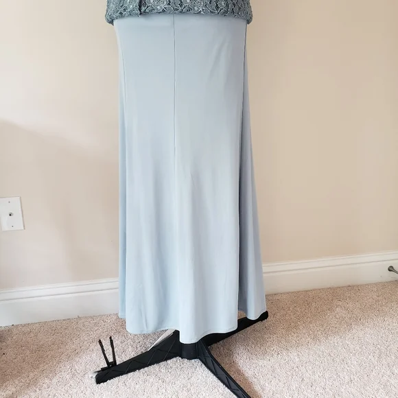 Camille LA VIE Formal Evening Gown 2 Piece Light Blue Sequin - Picture 9 of 16